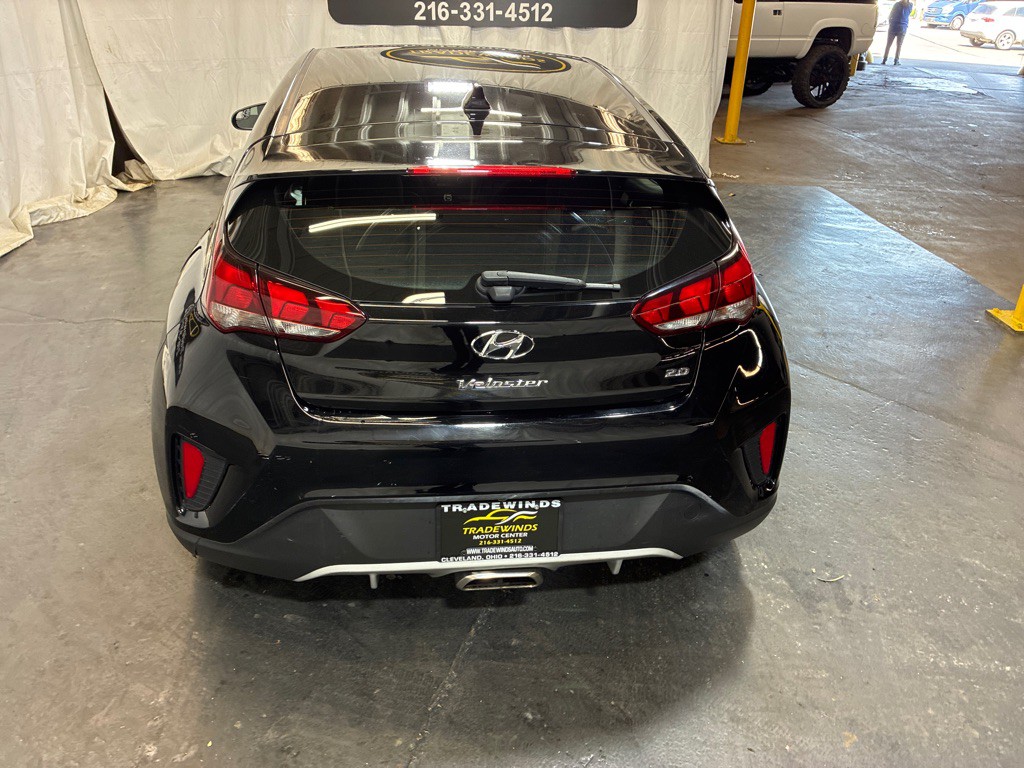 2019 Hyundai Veloster Image 8