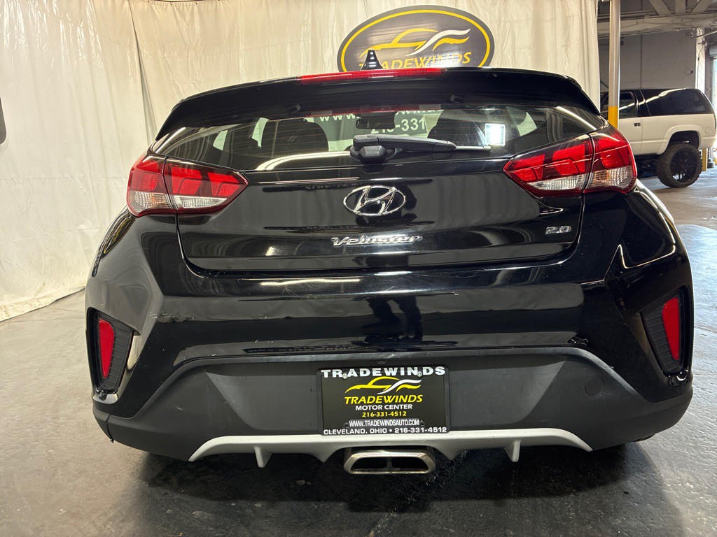 2019 Hyundai Veloster Image 9