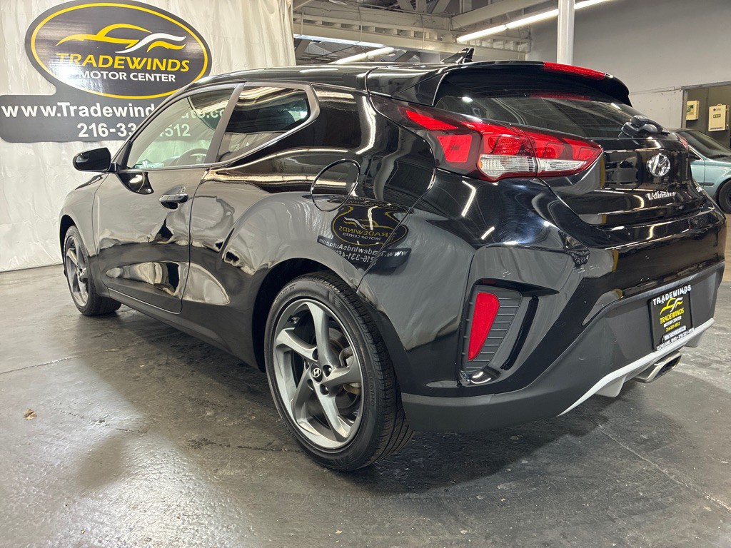 2019 Hyundai Veloster Image 31