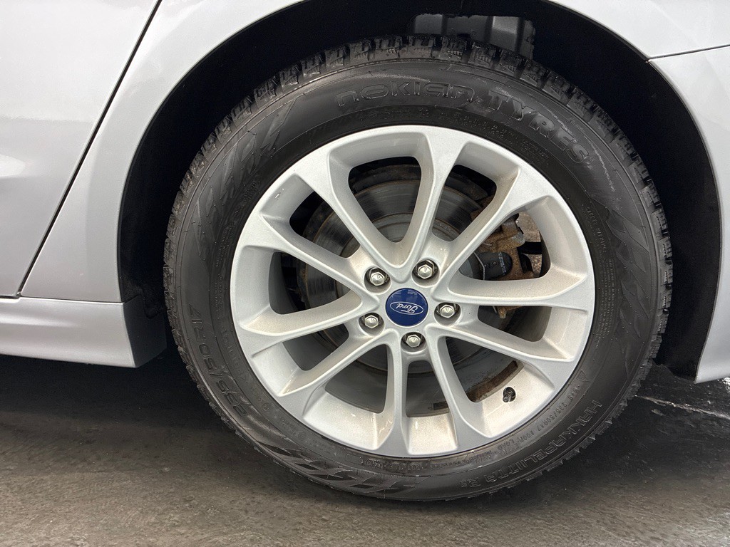 2020 Ford Fusion Image 13