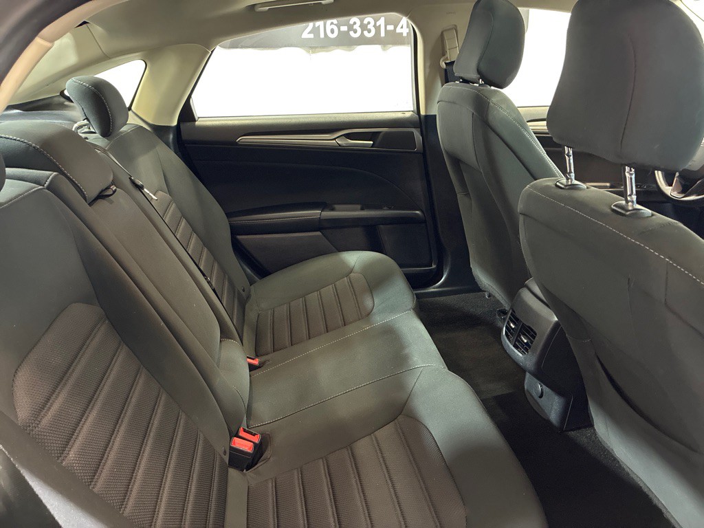 2020 Ford Fusion Image 28