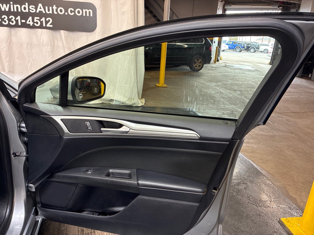 2020 Ford Fusion Image 29