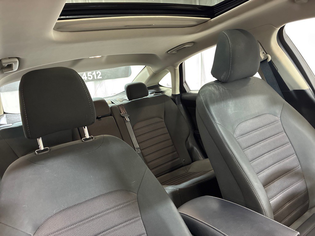 2020 Ford Fusion Image 31