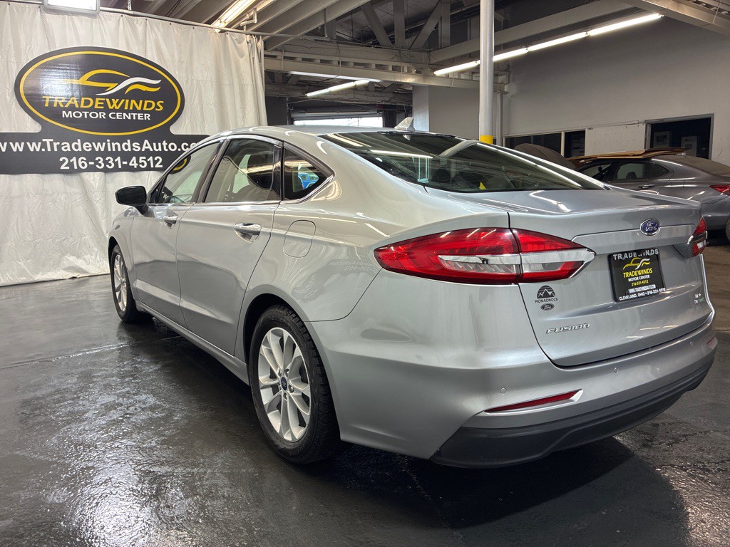 2020 Ford Fusion Image 37