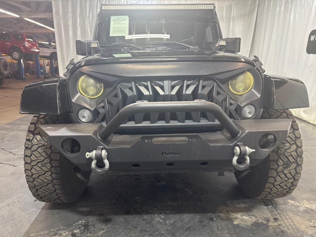 2015 Jeep Wrangler Unlimited Image 2