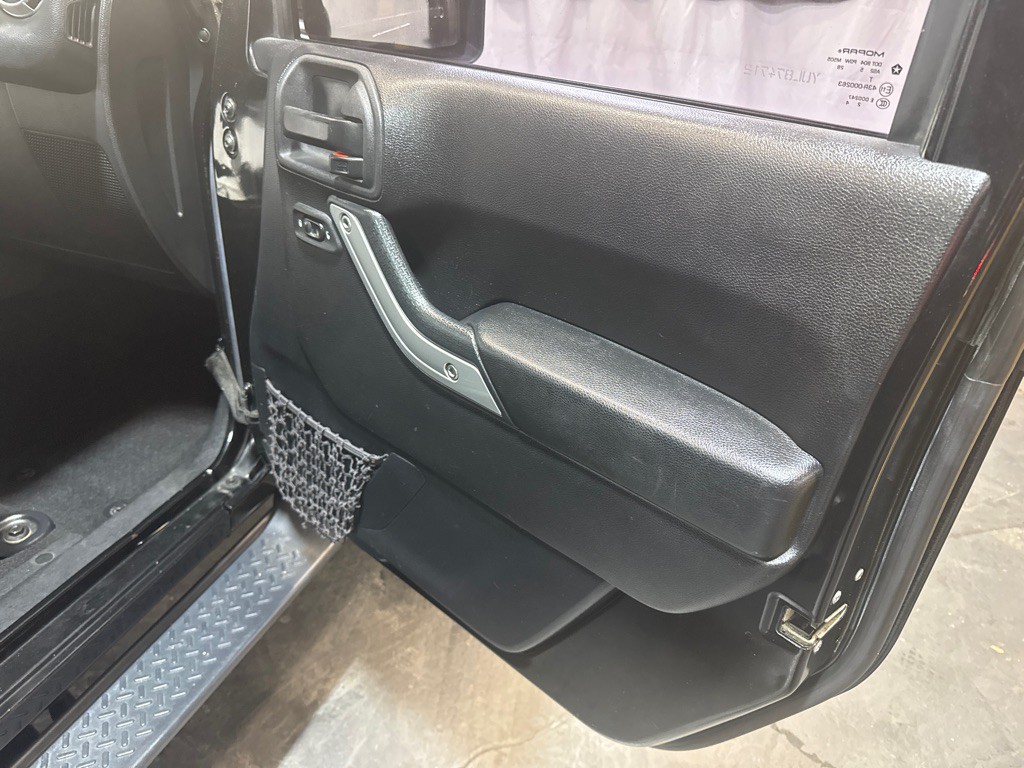 2015 Jeep Wrangler Unlimited Image 25