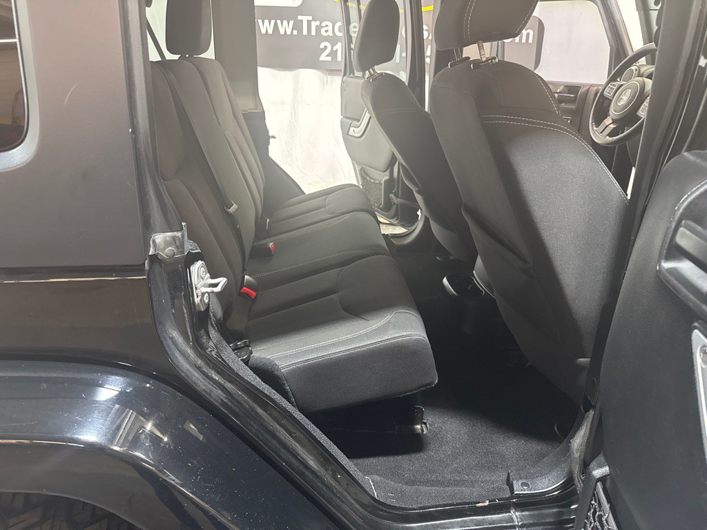 2015 Jeep Wrangler Unlimited Image 27