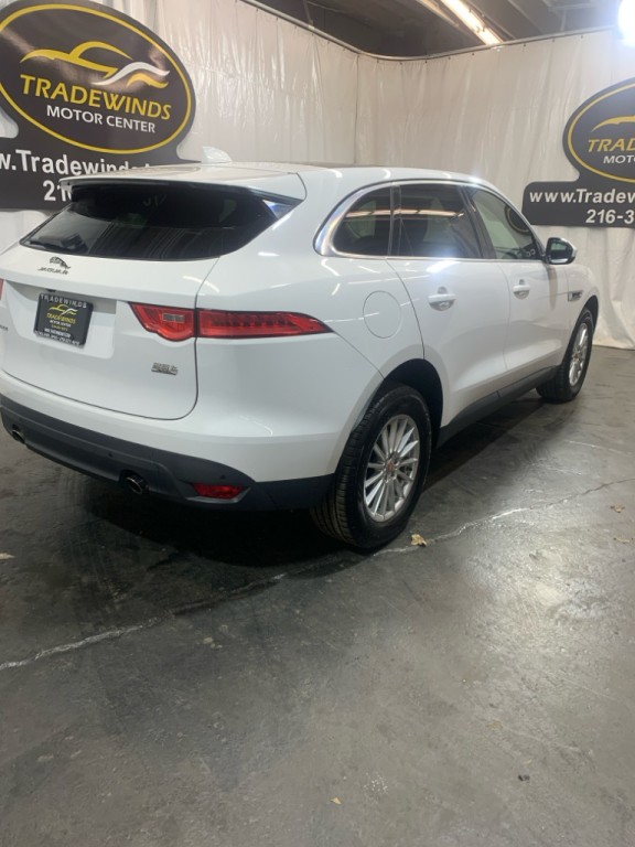 2019 Jaguar F-PACE Image 5
