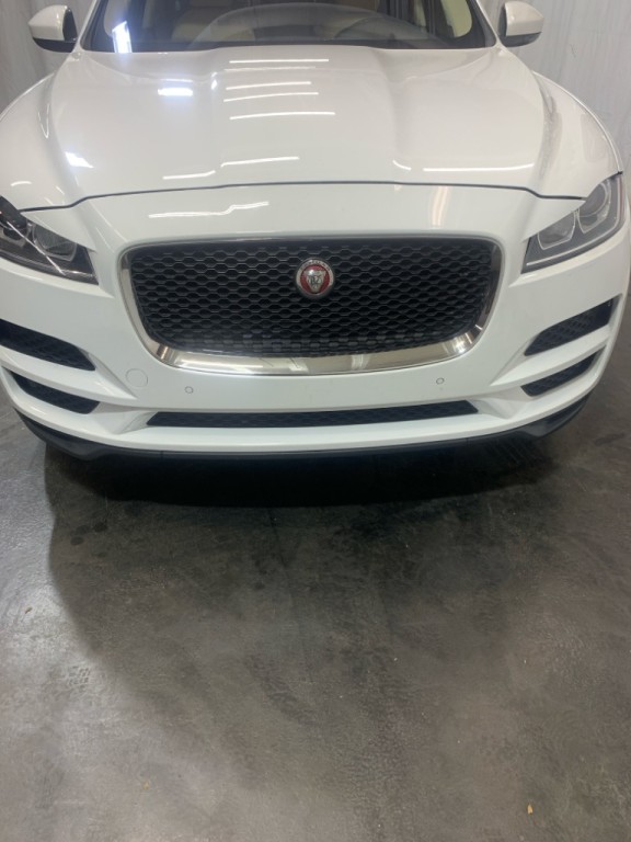 2019 Jaguar F-PACE Image 20