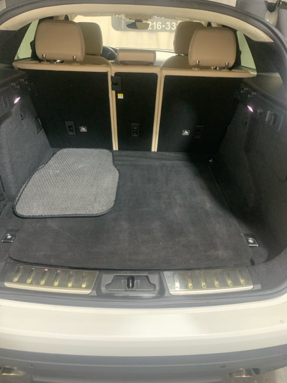 2019 Jaguar F-PACE Image 51