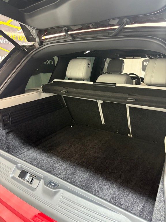 2016 Land Rover Range Rover Image 10