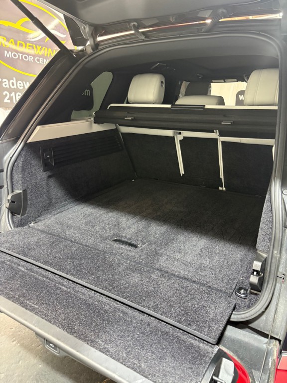 2016 Land Rover Range Rover Image 13