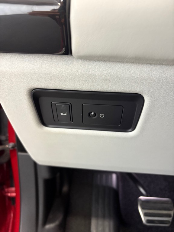 2016 Land Rover Range Rover Image 20