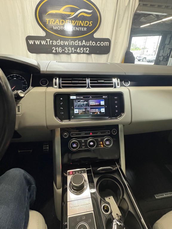 2016 Land Rover Range Rover Image 21