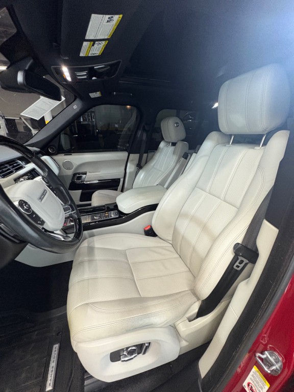2016 Land Rover Range Rover Image 28