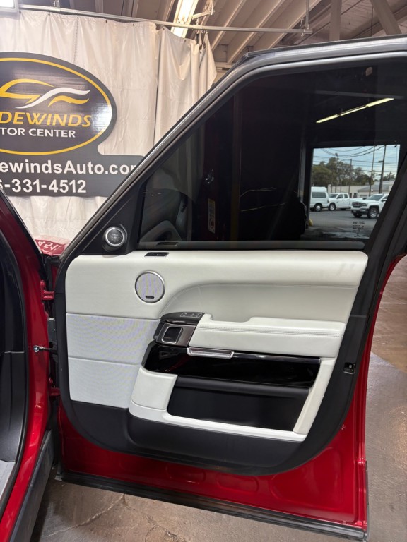 2016 Land Rover Range Rover Image 29