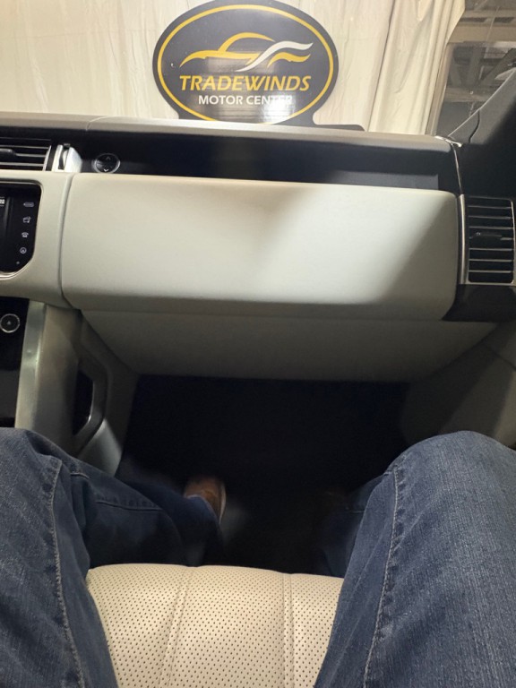 2016 Land Rover Range Rover Image 31