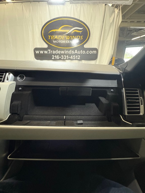 2016 Land Rover Range Rover Image 33