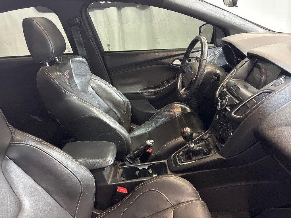 2018 Ford Focus Image 35