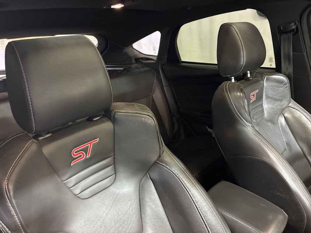 2018 Ford Focus Image 36