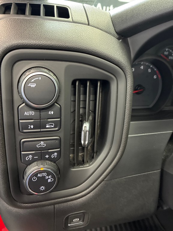 2019 Chevrolet Silverado 1500 Image 25
