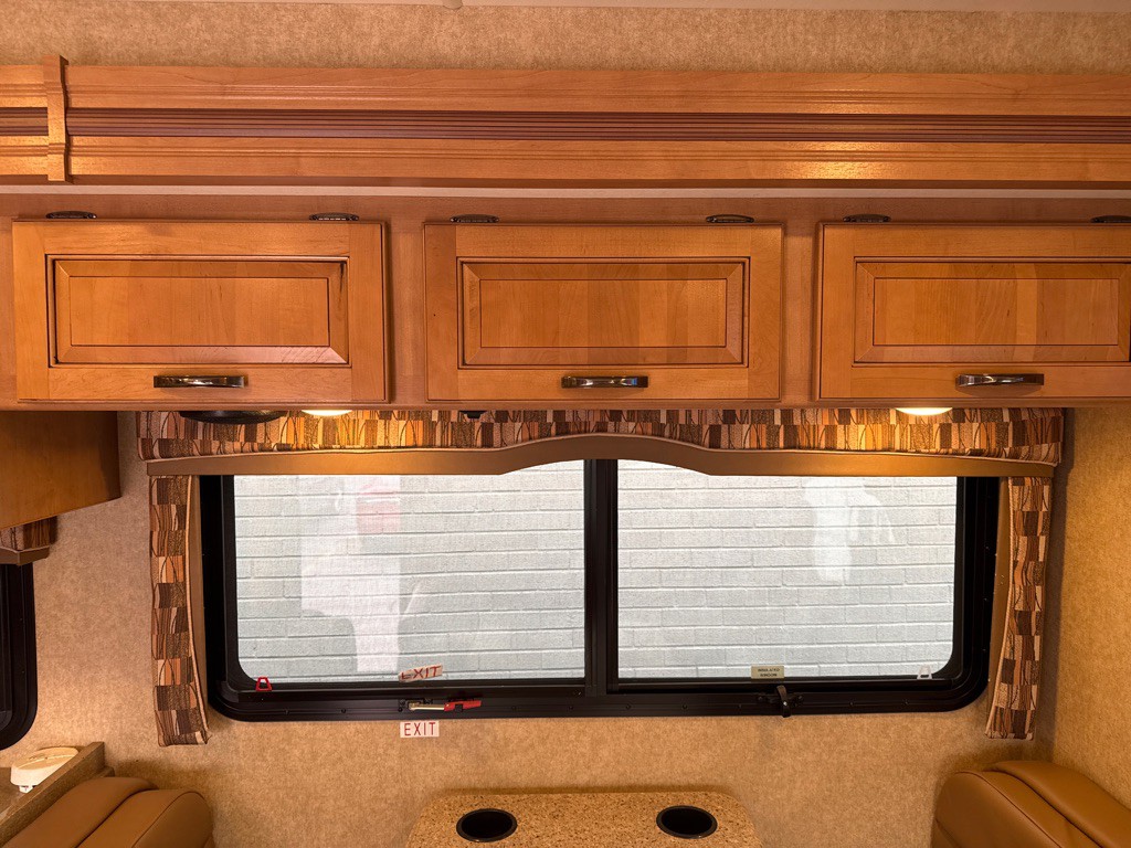 2016 Ford Econoline Image 21