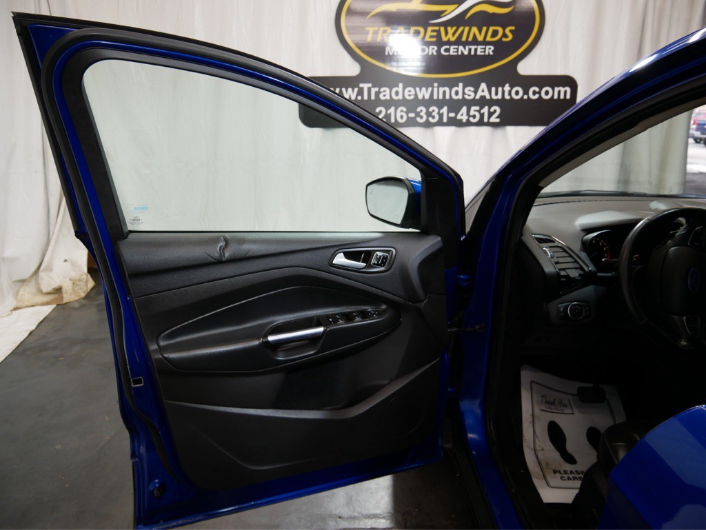 2017 Ford Escape Image 9