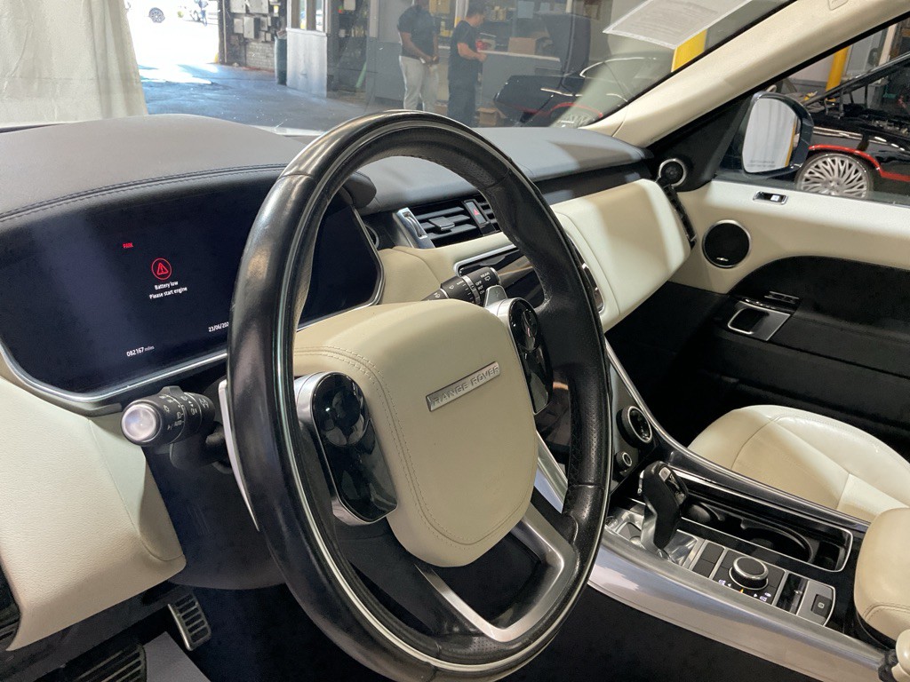 2021 Land Rover Range Rover Sport Image 16
