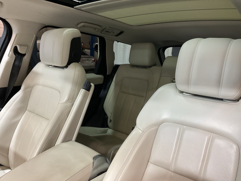 2021 Land Rover Range Rover Sport Image 17