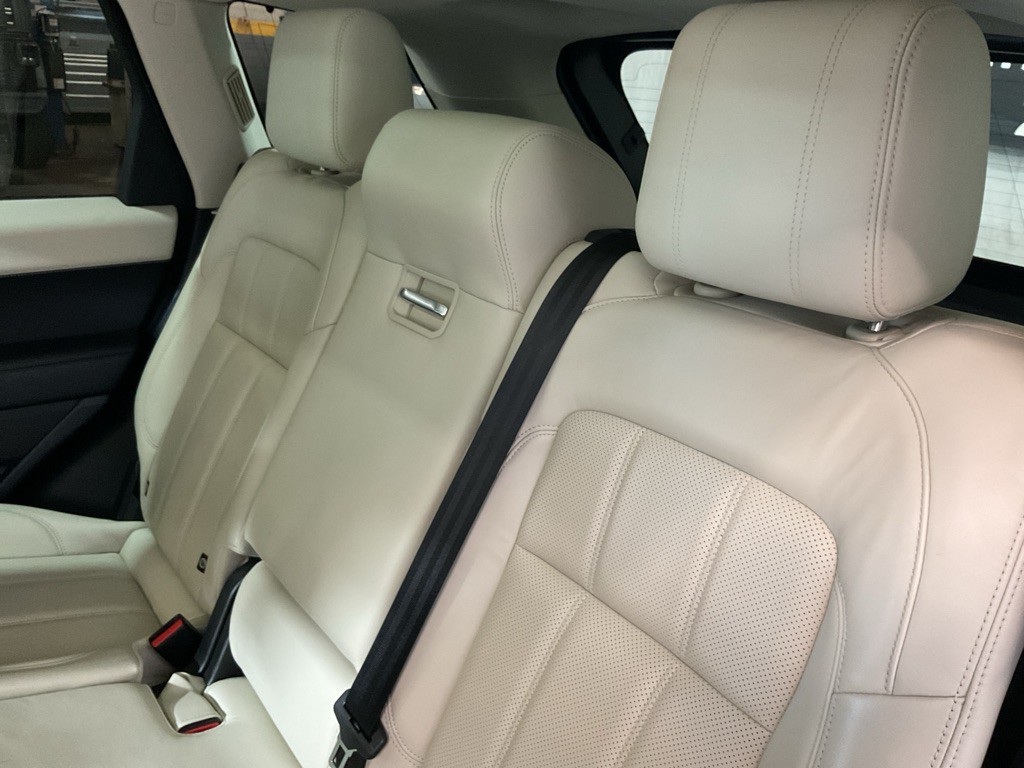 2021 Land Rover Range Rover Sport Image 24