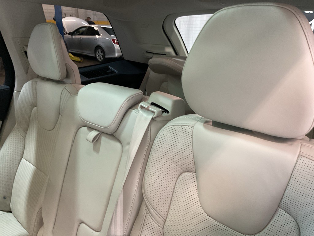 2016 Volvo XC90 Image 29