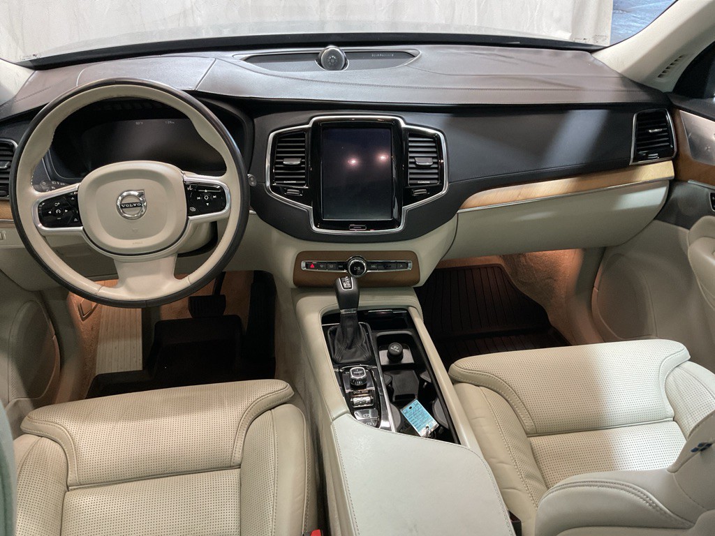 2016 Volvo XC90 Image 31