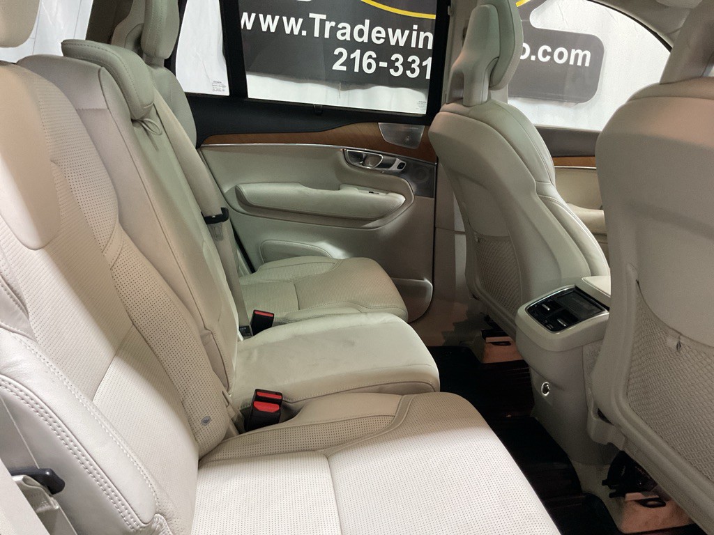 2016 Volvo XC90 Image 36