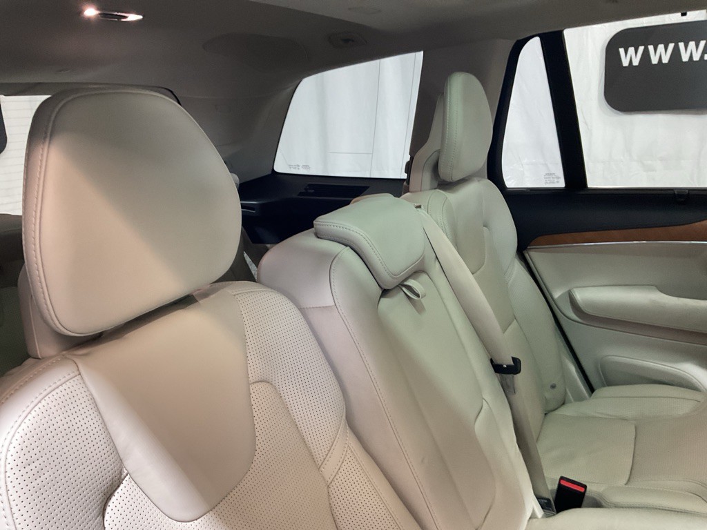 2016 Volvo XC90 Image 37