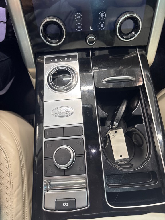 2019 Land Rover Range Rover Image 14