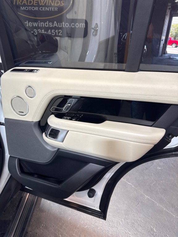 2019 Land Rover Range Rover Image 21
