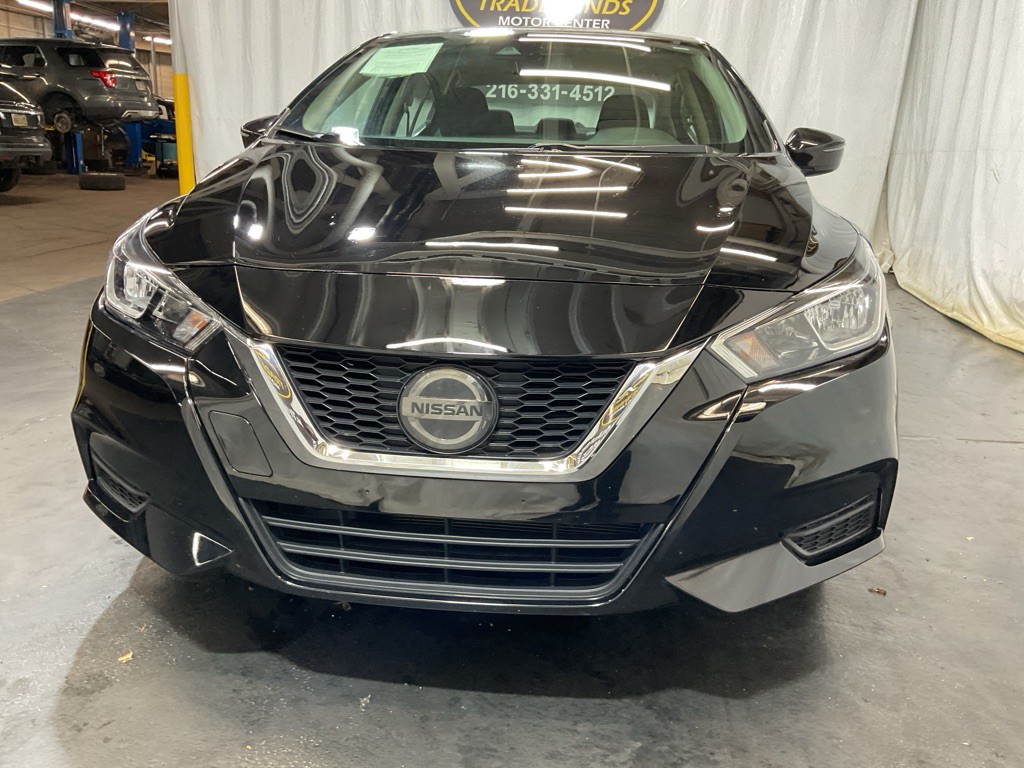 2021 Nissan Versa Image 8