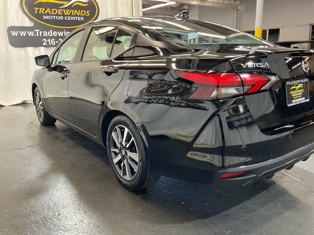 2021 Nissan Versa Image 10