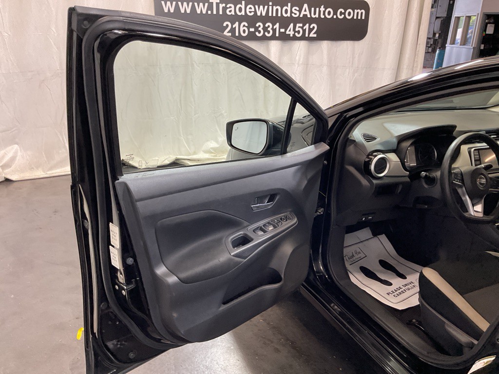 2021 Nissan Versa Image 17