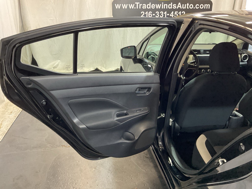 2021 Nissan Versa Image 24