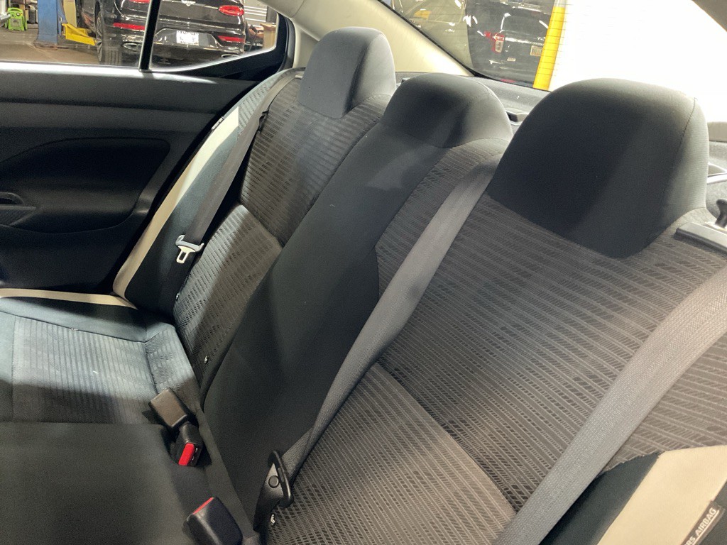 2021 Nissan Versa Image 26