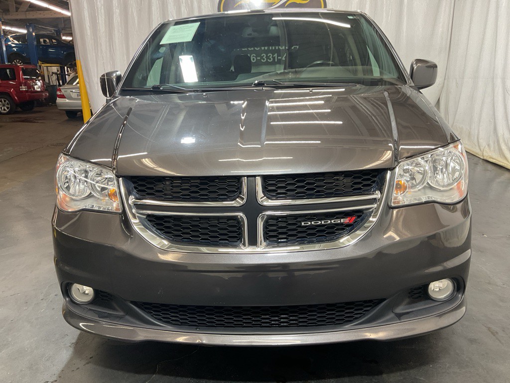 2019 Dodge Grand Caravan Image 2