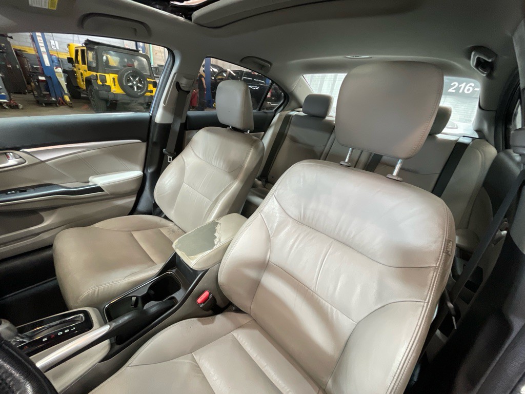 2015 Honda Civic Image 23