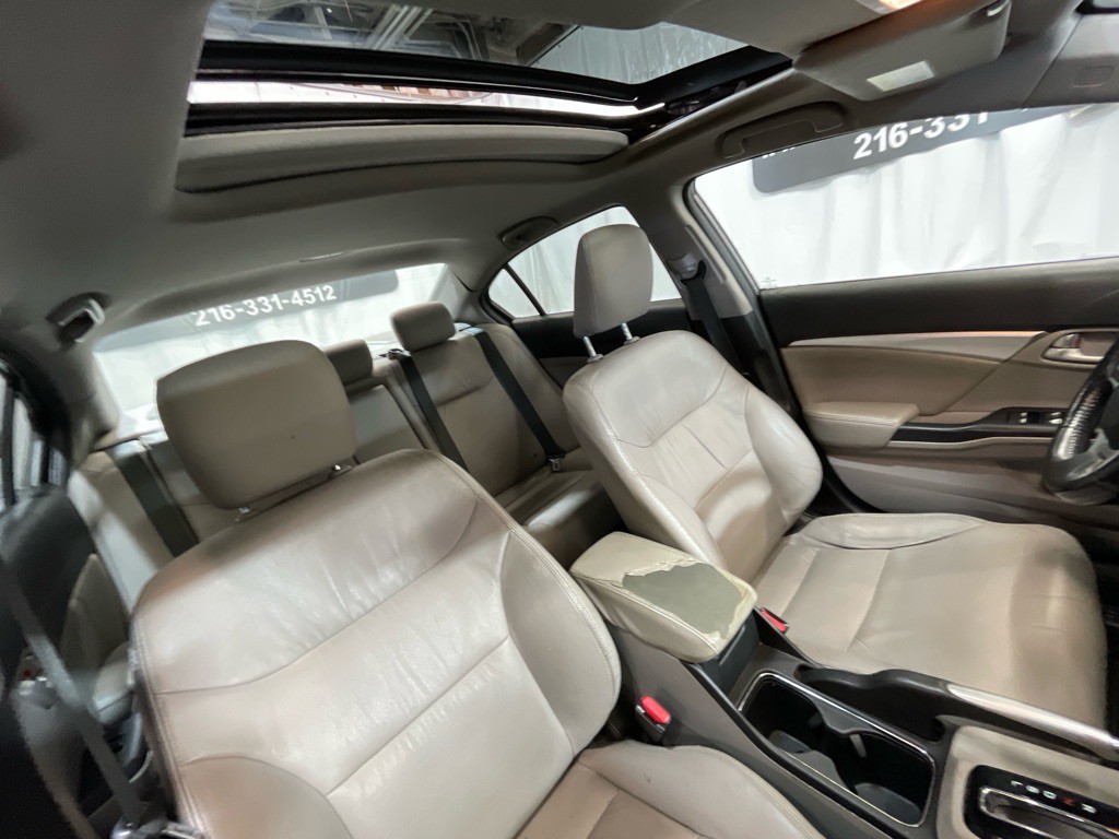 2015 Honda Civic Image 35