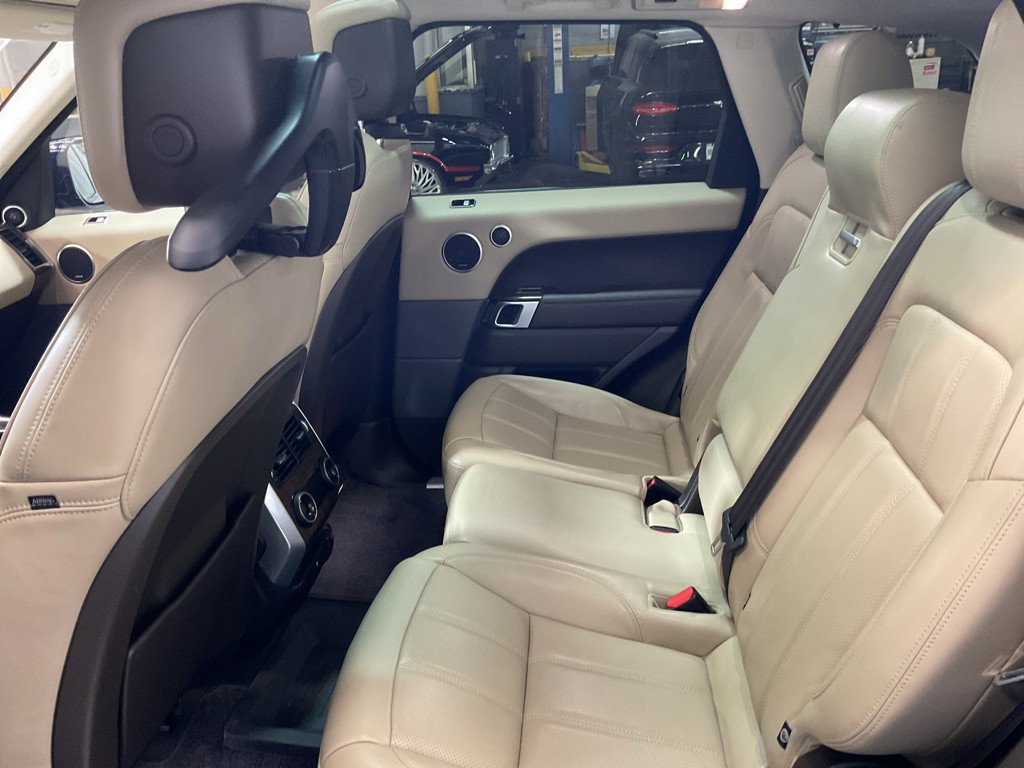 2020 Land Rover Range Rover Sport Image 24