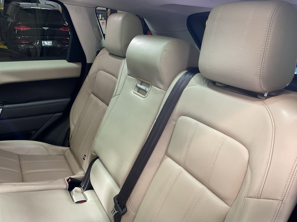 2020 Land Rover Range Rover Sport Image 25