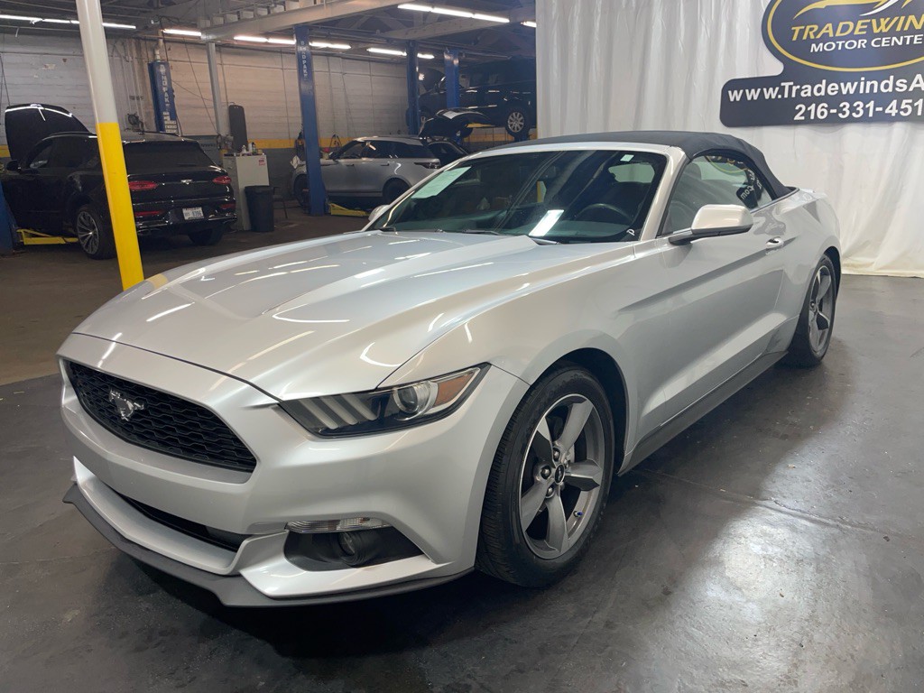 2017 Ford Mustang Image 3