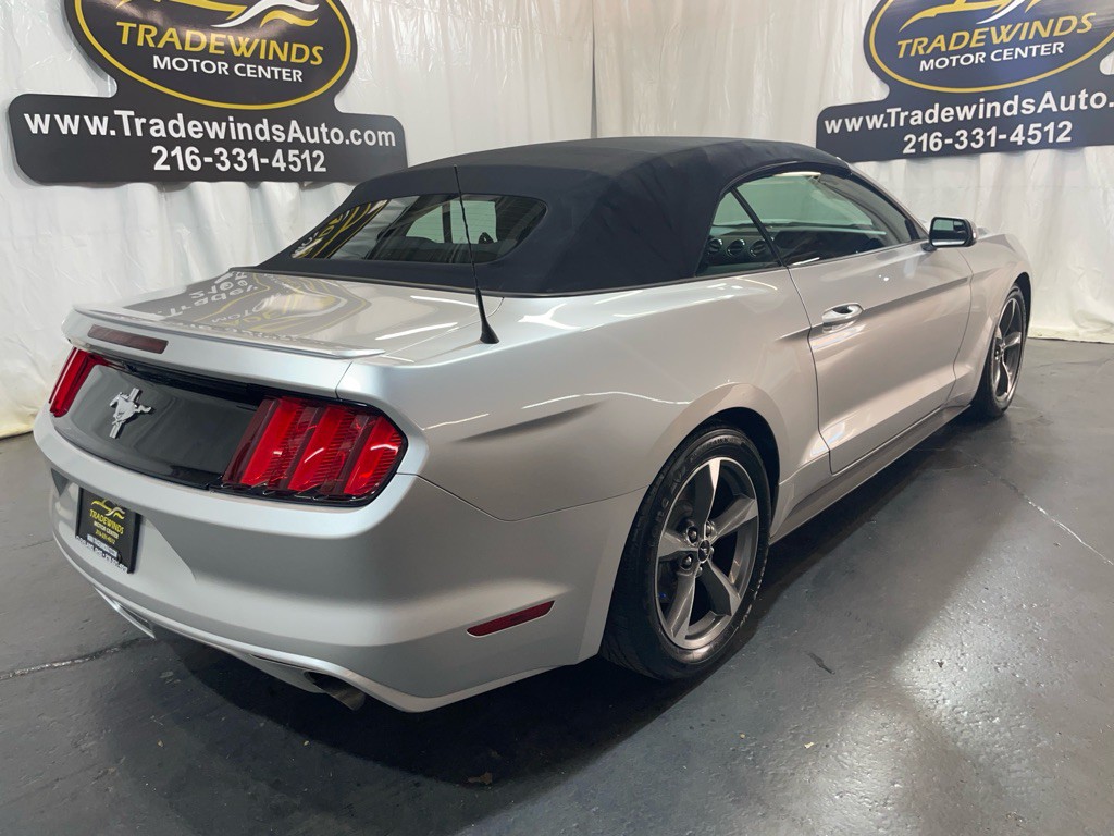 2017 Ford Mustang Image 6