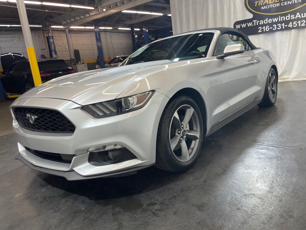 2017 Ford Mustang Image 9