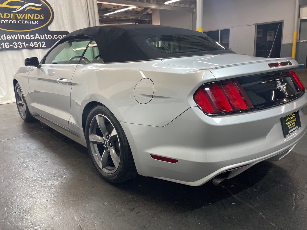 2017 Ford Mustang Image 10